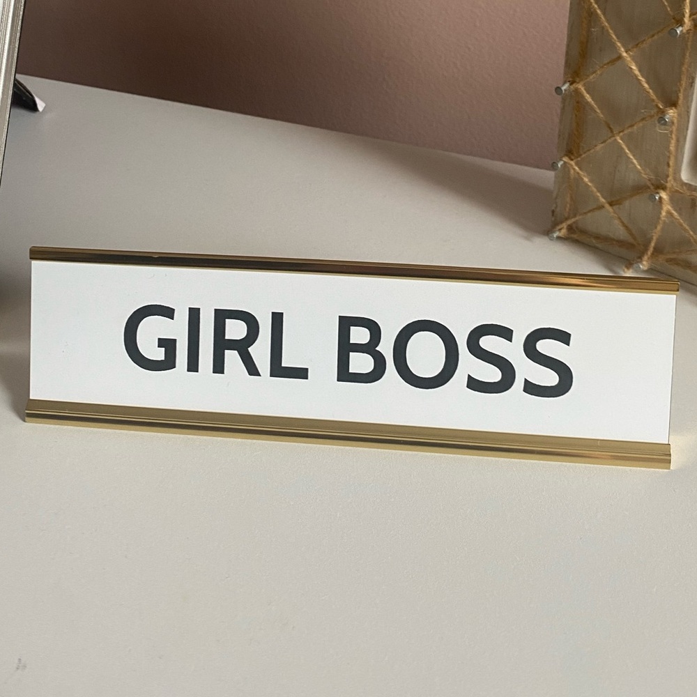 Girl Boss Plaque